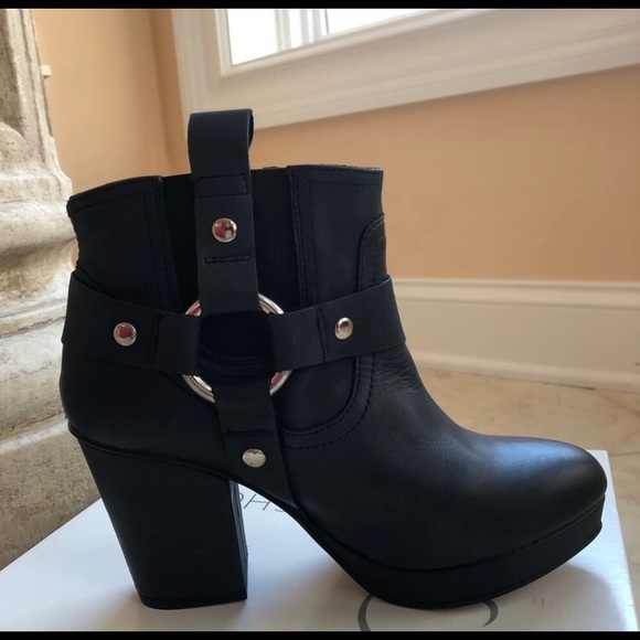 Heeled booties - Picture 2 of 5